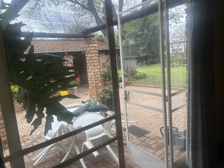 5 Bedroom Property for Sale in Viljoenskroon Free State